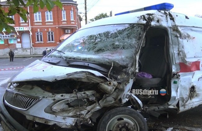 Во Владикавказе в ДТП с «Infiniti» погиб водитель скорой