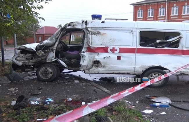 Во Владикавказе в ДТП с «Infiniti» погиб водитель скорой