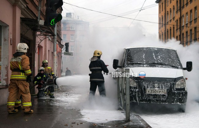 В Петербурге сгорело «Яндекс.Такси»