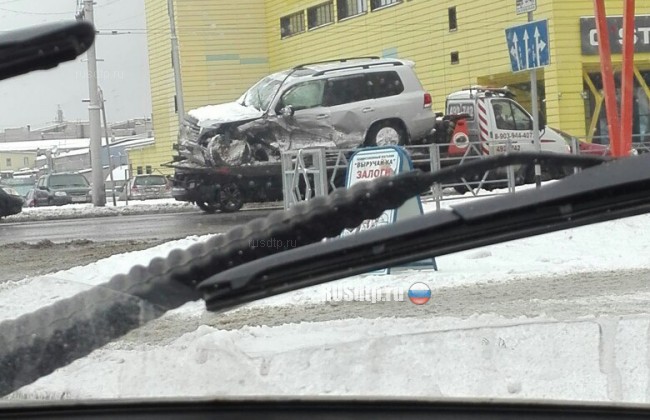Автомобиль заместителя губернатора попал в ДТП в Кузбассе