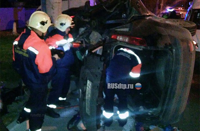 В Новороссийске «Форд» врезался в столб. Водитель погиб