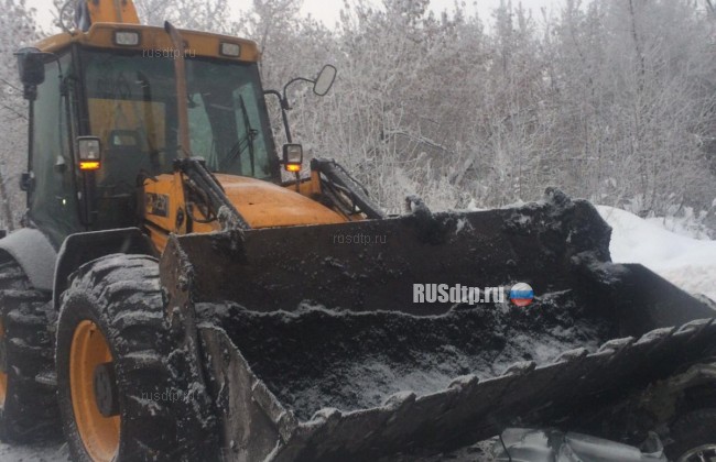 Двое погибли в ДТП с экскаватором в Новокузнецке