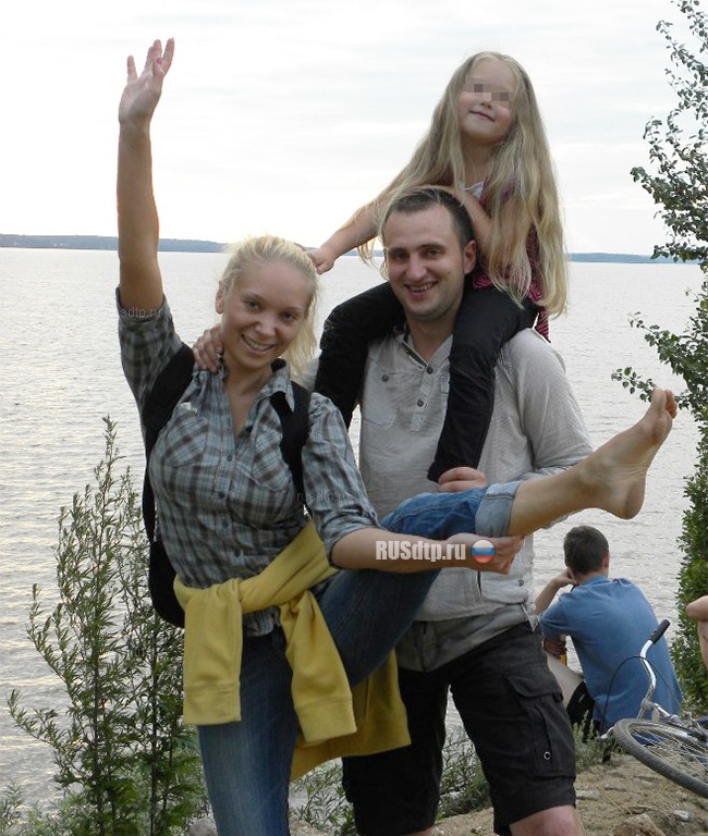 ФОТО: семья из четырех человек погибла в ДТП в Новгородской области