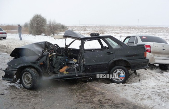 Водитель автомобиля ВАЗ-2115 погиб в ДТП в Кинельском районе