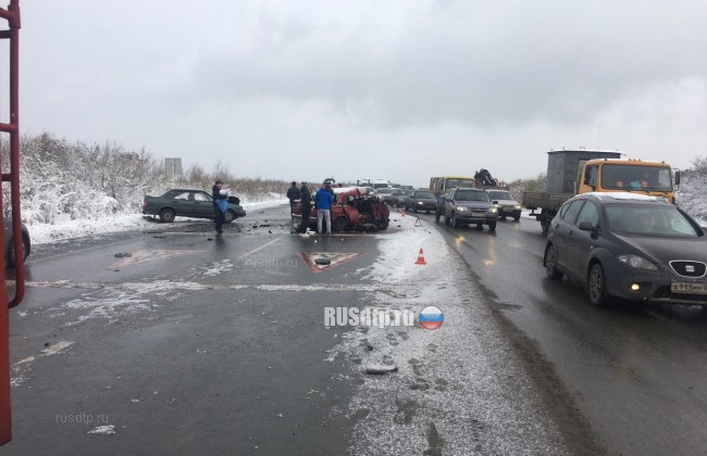 Женщина погибла в ДТП с участием пяти автомобилей в Самарской области