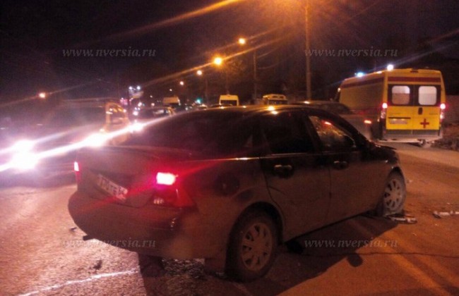 В Саратове пьяный водитель устроил массовое ДТП
