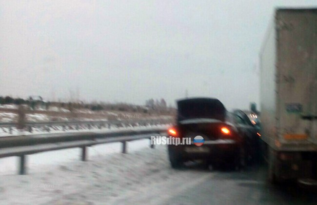 20 автомобилей столкнулись на трассе в Алтайском крае