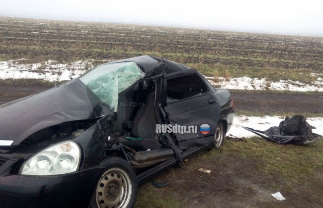 На трассе в Оренбургской области погиб водитель, врезавшись в стоящие машины