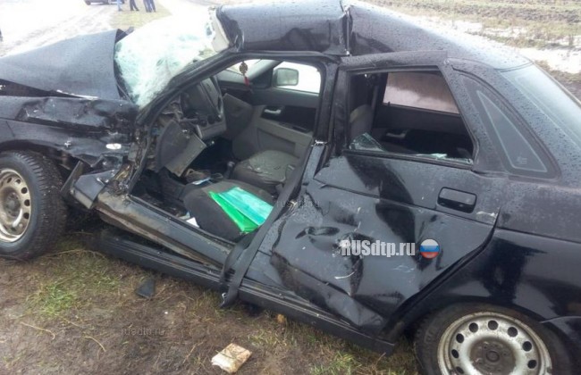 На трассе в Оренбургской области погиб водитель, врезавшись в стоящие машины