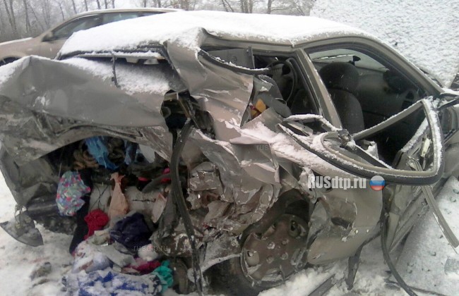 Мать с двумя детьми попала в смертельное ДТП под Челябинском