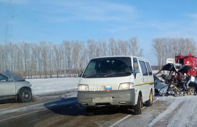 В Алтайском крае в результате ДТП водитель сгорел в своей машине