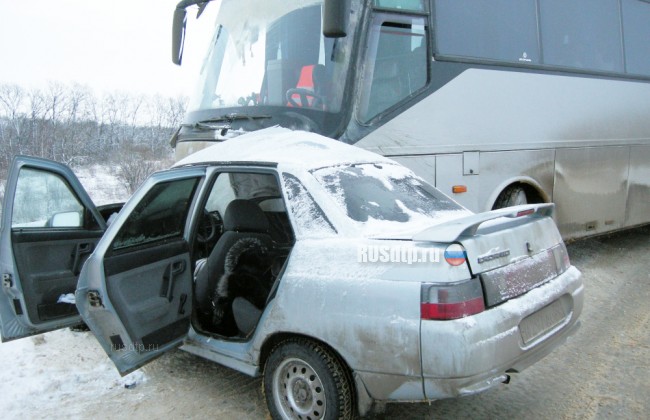 Мать и дочь попали в смертельное ДТП с автобусом в Тульской области