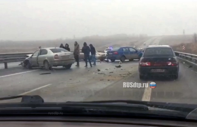 Более 10 автомобилей столкнулись на трассе Ростов &#8212; Таганрог