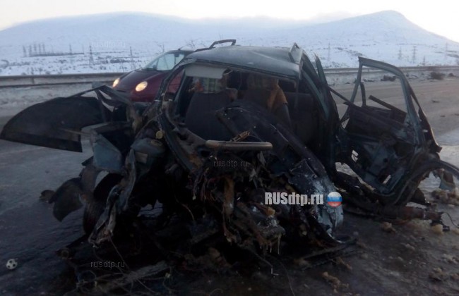 Два человека погибли и двое попали в реанимацию после ДТП в Мурманской области