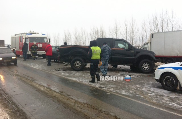 Три человека погибли в массовом ДТП в Воронежской области