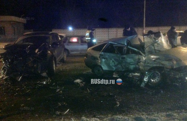 На улице Кирова в Ульяновске в тройном ДТП погиб водитель ВАЗа