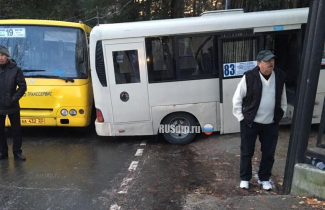 В Сочи автобус сбил пожилую женщину