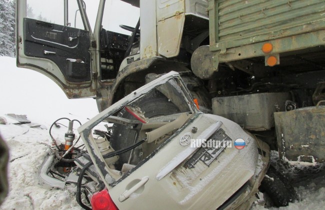 В Удмуртии в результате жуткого ДТП погиб водитель Тойоты