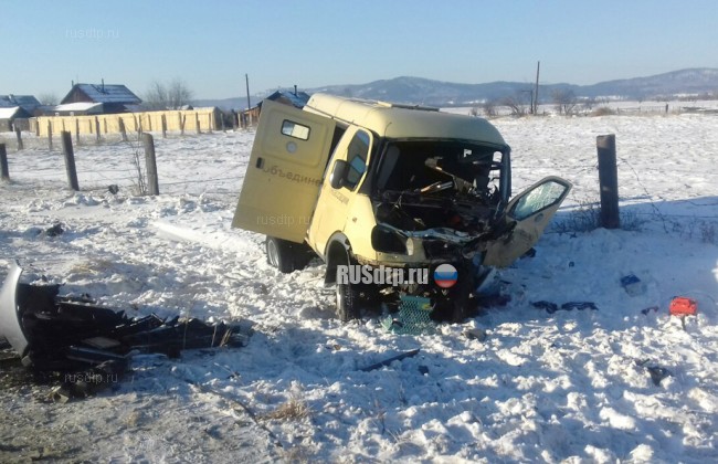 В Бурятии в результате ДТП погибли водитель и пассажир Renault Fluence