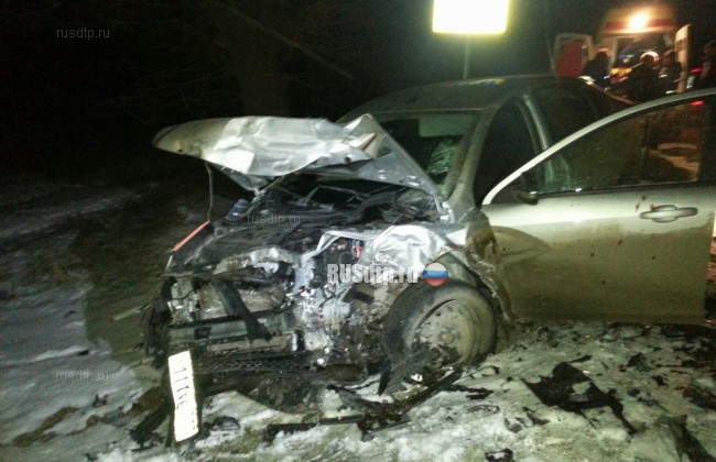 В Республике Крым столкнулись Lada Vesta и Renault Megane. Трое пострадали