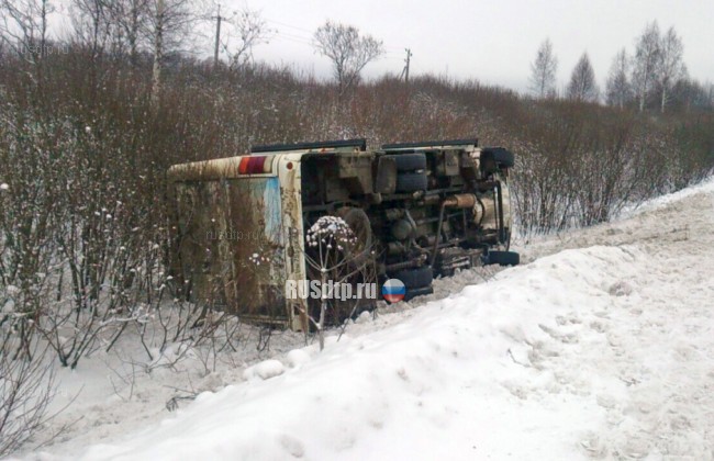 В Ивановской области 5 человек, в том числе ребенок, пострадали в перевернувшемся автобусе