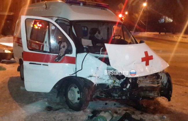 Четверо пострадали в ДТП со скорой в Новокузнецке
