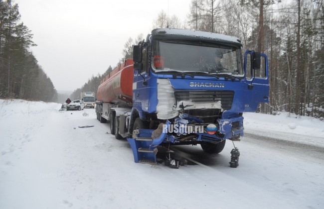 Семья погибла в ДТП с бензовозом в Иркутской области