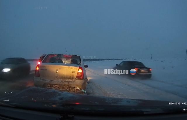 Опасно останавливаться на трассе