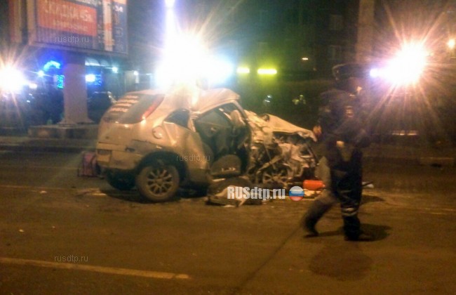 Два человека погибли в ночном ДТП с автобусом в Петербурге