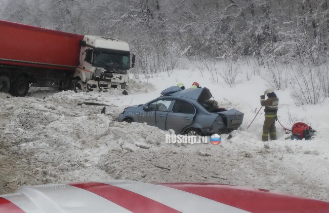 Две женщины погибли в утреннем ДТП в Самарской области