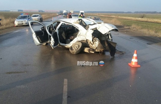 Два человека погибли в утреннем ДТП в Ростовской области