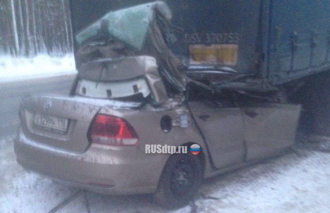 Водитель Фольксвагена погиб в жутком ДТП в Татарстане