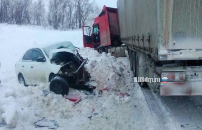 Водитель тягача устроил смертельное ДТП в Самарской области