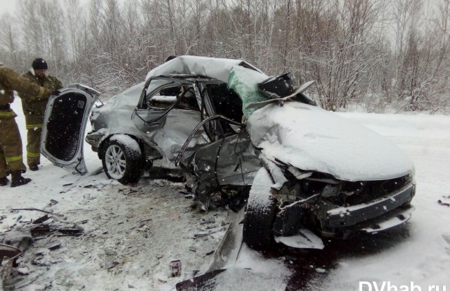 Женщина и мужчина погибли в ДТП в Хабаровском крае
