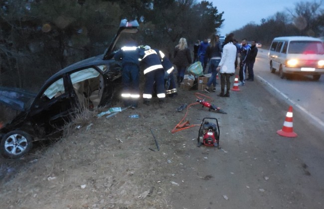 Пассажирка погибла в результате крупного ДТП в Республике Крым