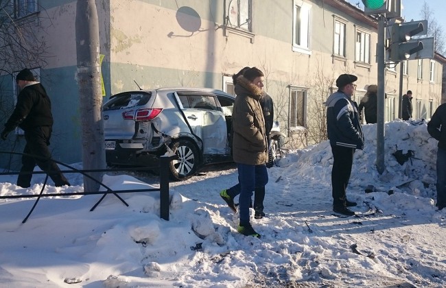 Приступ эпилепсии у водителя привел к крупному ДТП в Лабытнанги