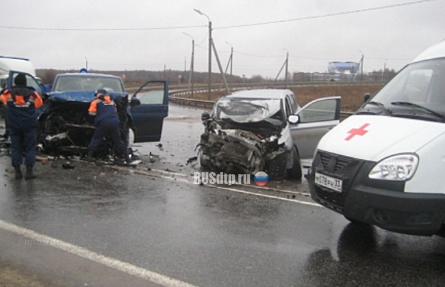 Во Владимирской области в ДТП с участием микроавтобуса и внедорожника пострадали 7 человек