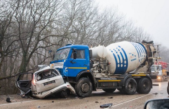 Два человека погибли в результате ДТП в Республике Крым