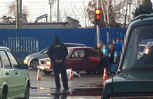 В Краснодаре после ДТП умер водитель ВАЗа