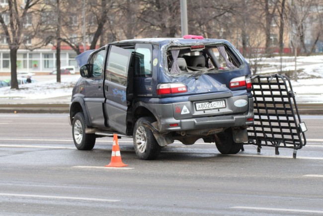 Автомобиль с детьми перевернулся на Варшавском шоссе. Видео