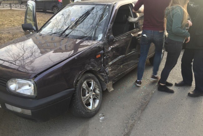 Сердечный приступ водителя спровоцировал массовое ДТП в Петербурге