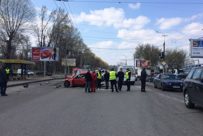 Два человека погибли в ДТП на Запорожском шоссе в Днепре