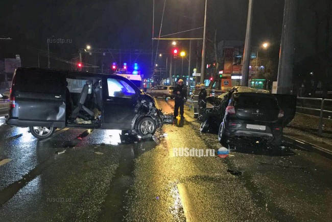 Водитель «Рено» погиб в ночном ДТП на Московском шоссе в Самаре