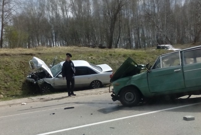В Курской области в ДТП погибли двое и пострадали 5 человек