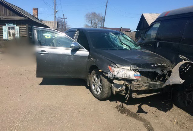 В Иркутской области водитель сбил женщину с ребенком и скрылся с места ДТП