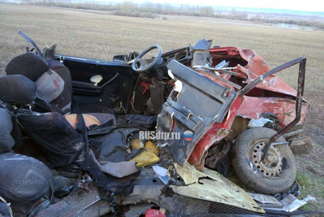 Водитель и пассажир "Жигулей" погибли в ДТП в Стерлитамакском районе