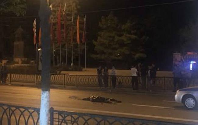 В Ростове-на-Дону пьяный водитель «Порше» сбил пешехода и скрылся