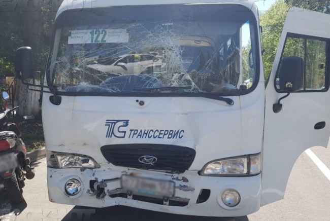 Два автобуса столкнулись в Сочи