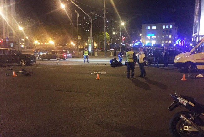 Водитель скутера погиб в результате ДТП в центре Москвы