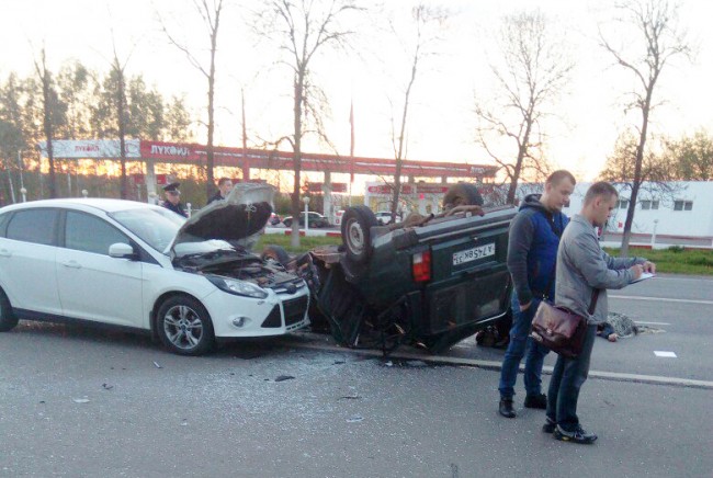 Во Владимире водитель грузовика «убил» двух человек и скрылся с места ДТП